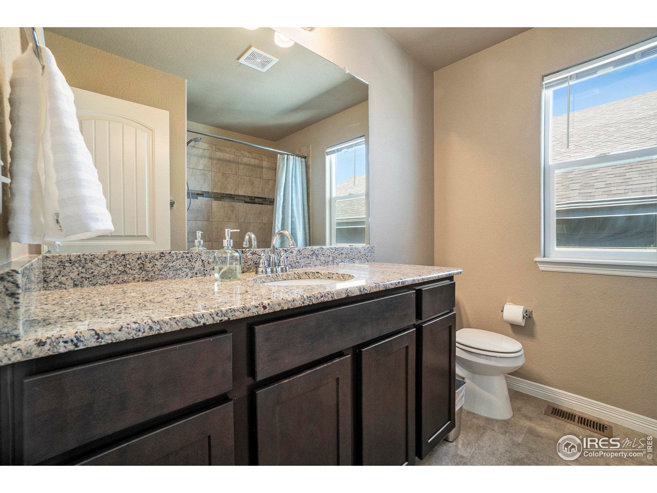 1379 Copeland Falls Road Severance, CO 80550 - Photo 22 of 28 Upstairs hall bath