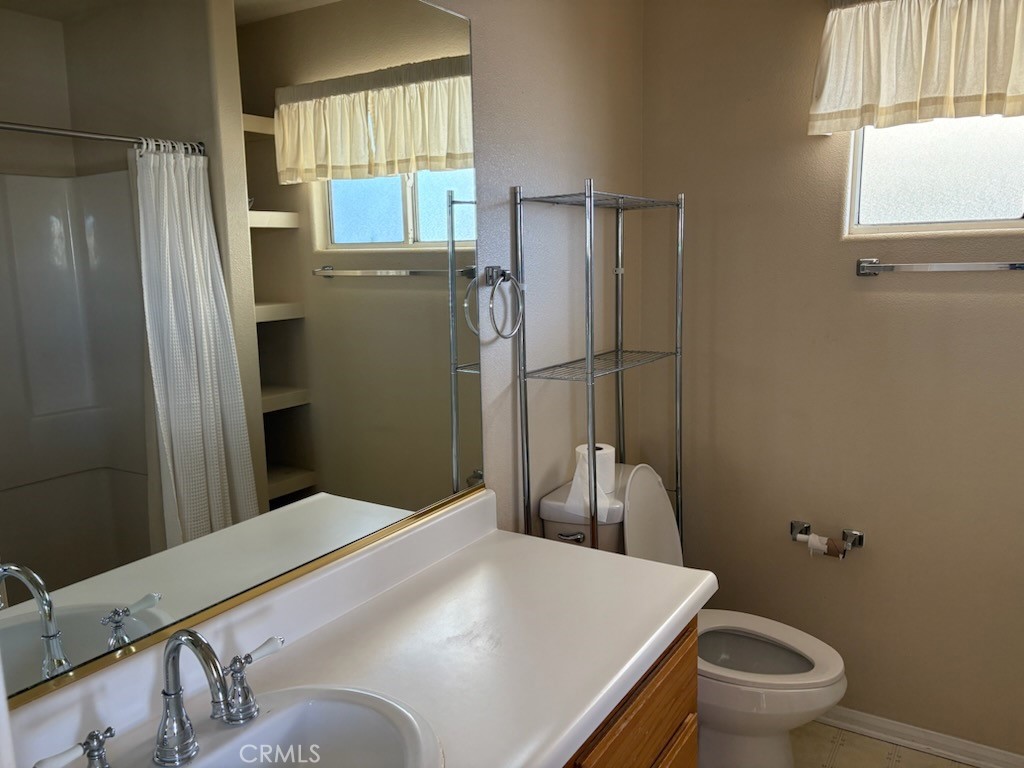 13473 Paoha Road Apple Valley, CA 92308 - Photo 45 of 51 ADU Bathroom