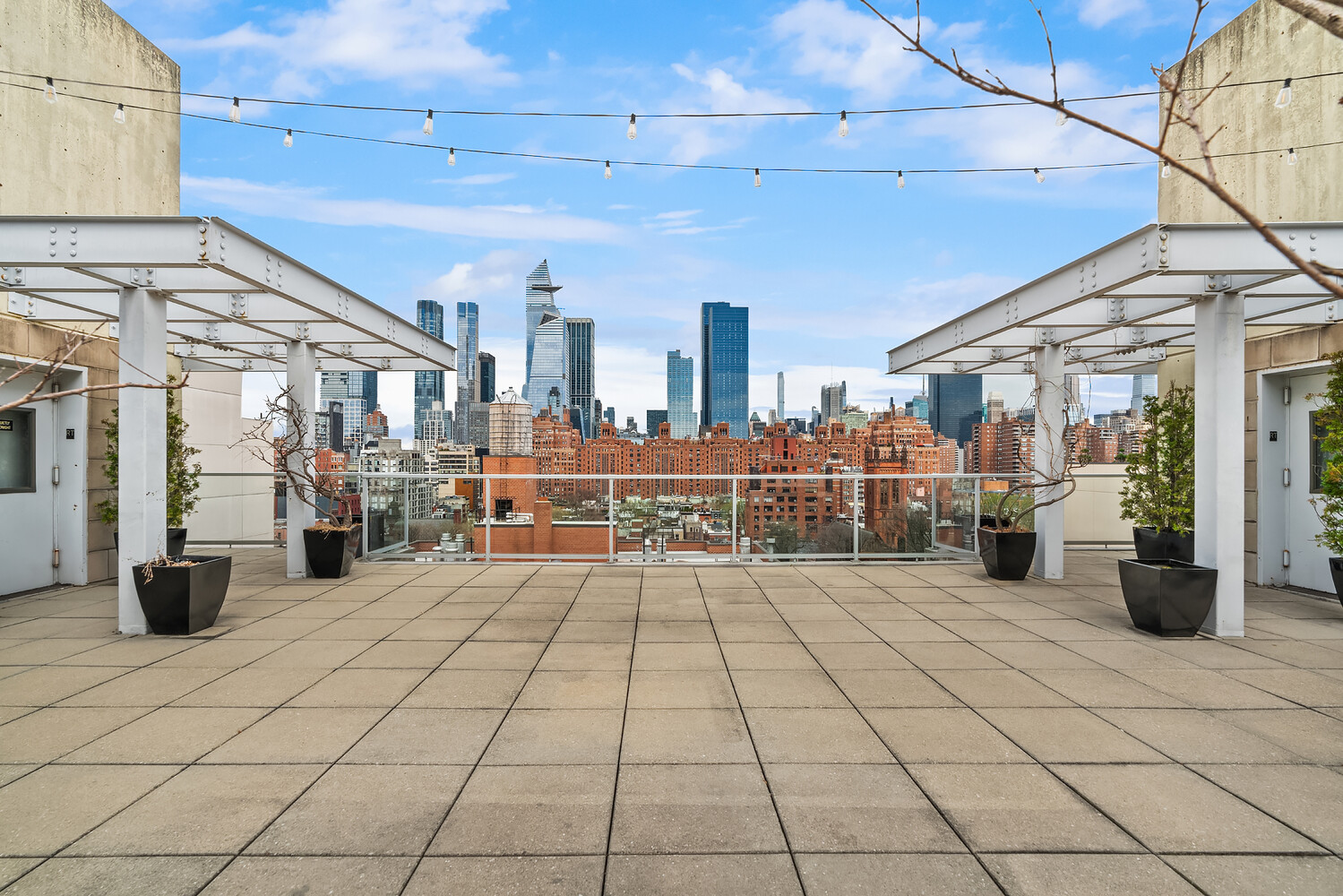 444 West 19th Street, Unit 502 Manhattan, NY 10011 - Photo 11 of 12 Gallery Image 11