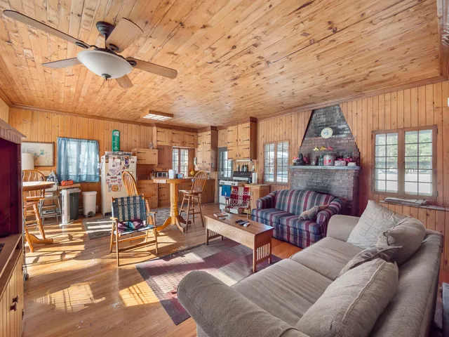 $1,600,000 | E1747 Pine Ridge Lane, Waupaca, WI 54981