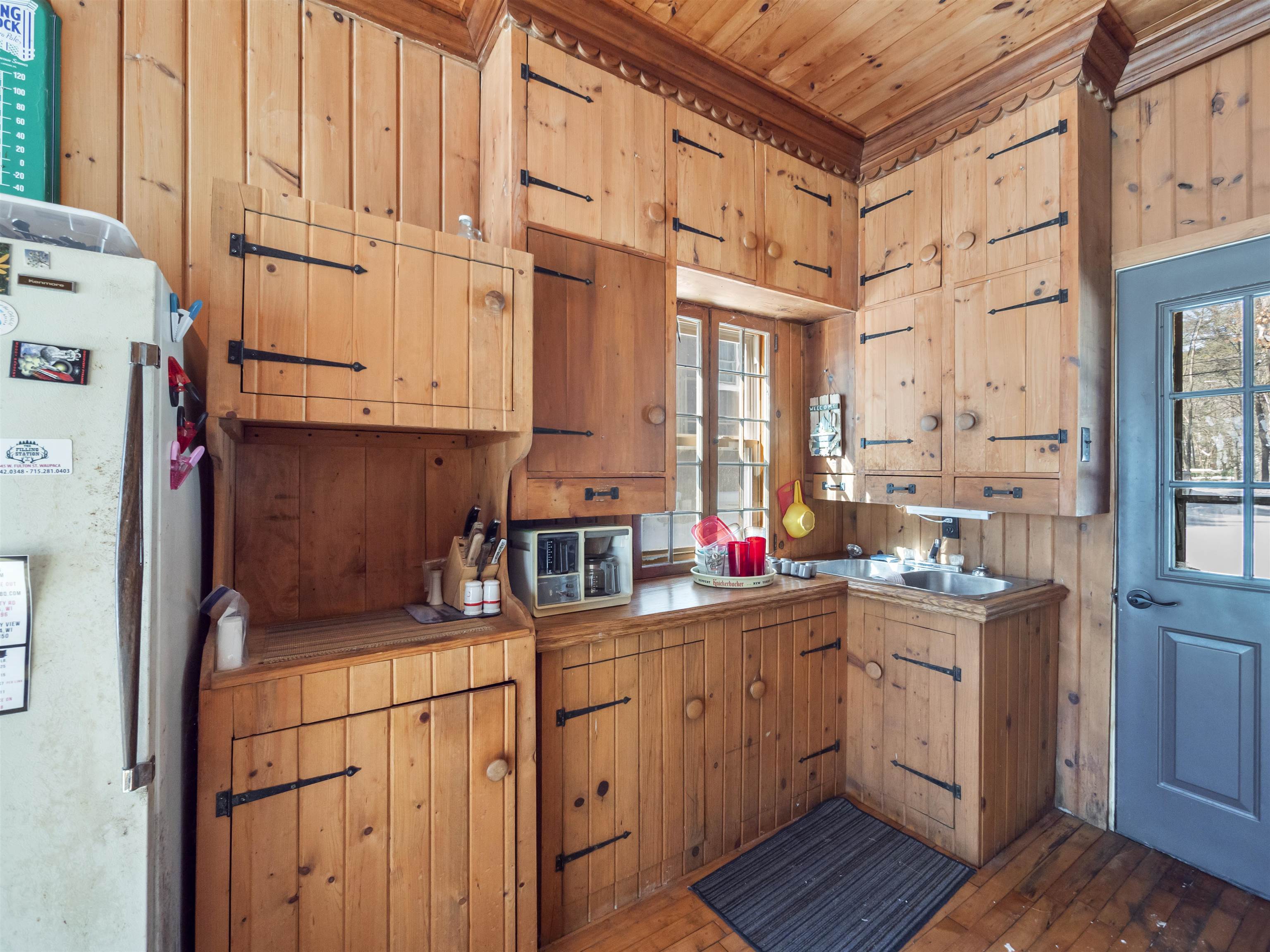 E1747 Pine Ridge Lane Waupaca, WI 54981 - Photo 19 of 25