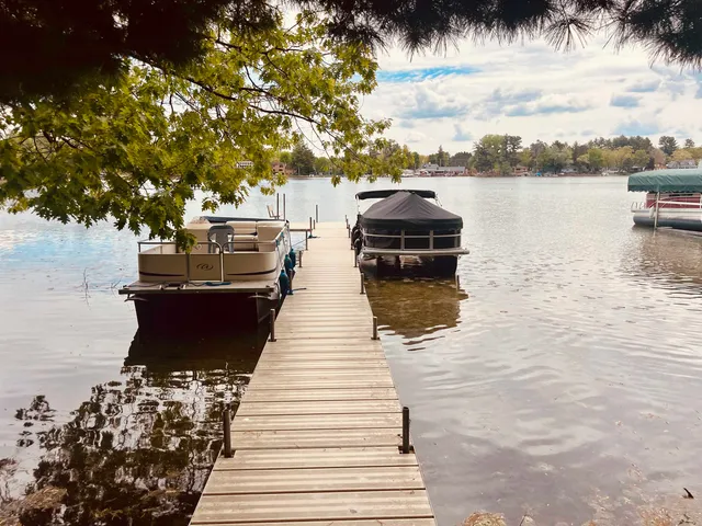 $1,600,000 | E1747 Pine Ridge Lane, Waupaca, WI 54981