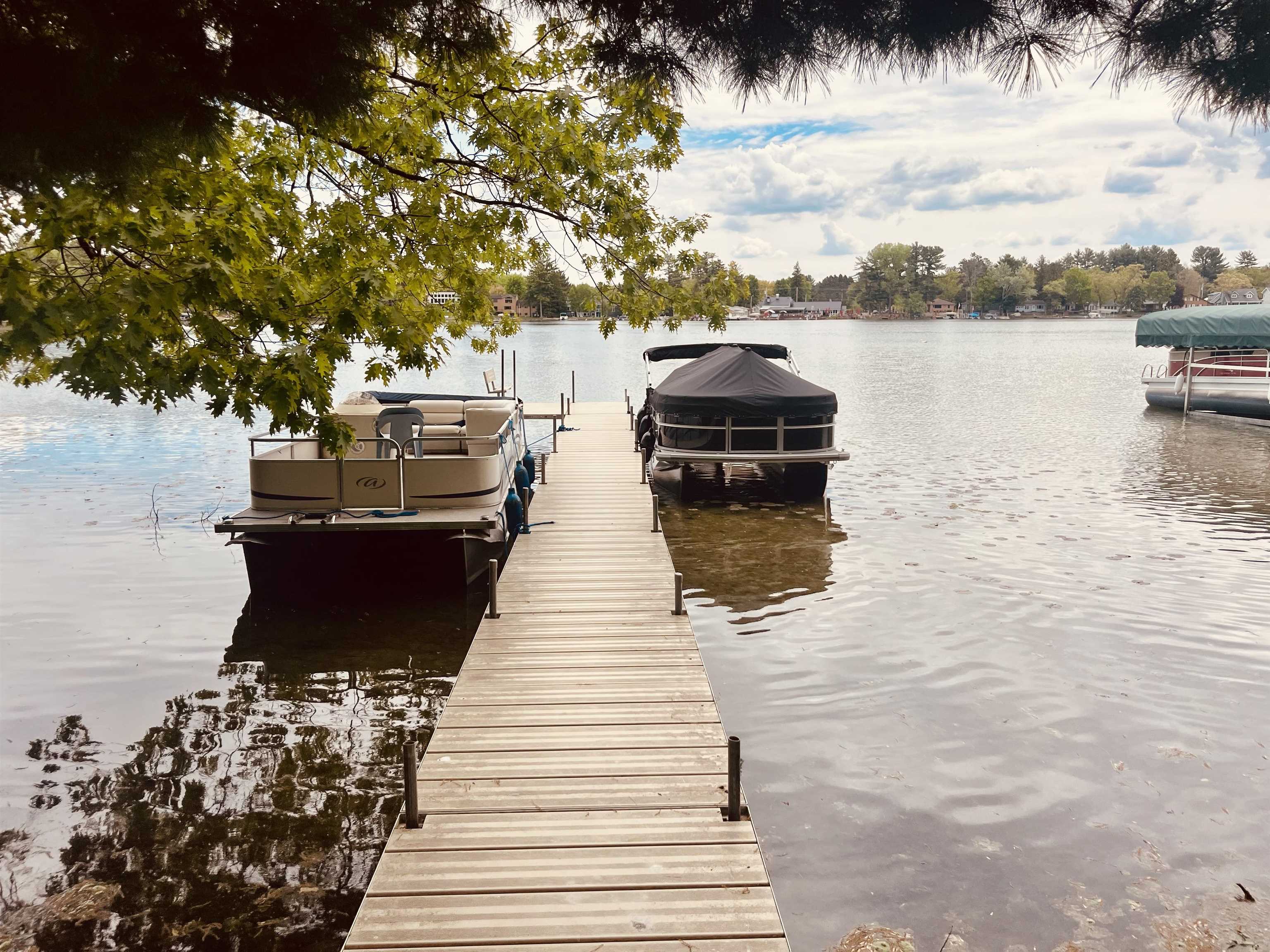 E1747 Pine Ridge Lane Waupaca, WI 54981 - Photo 2 of 25