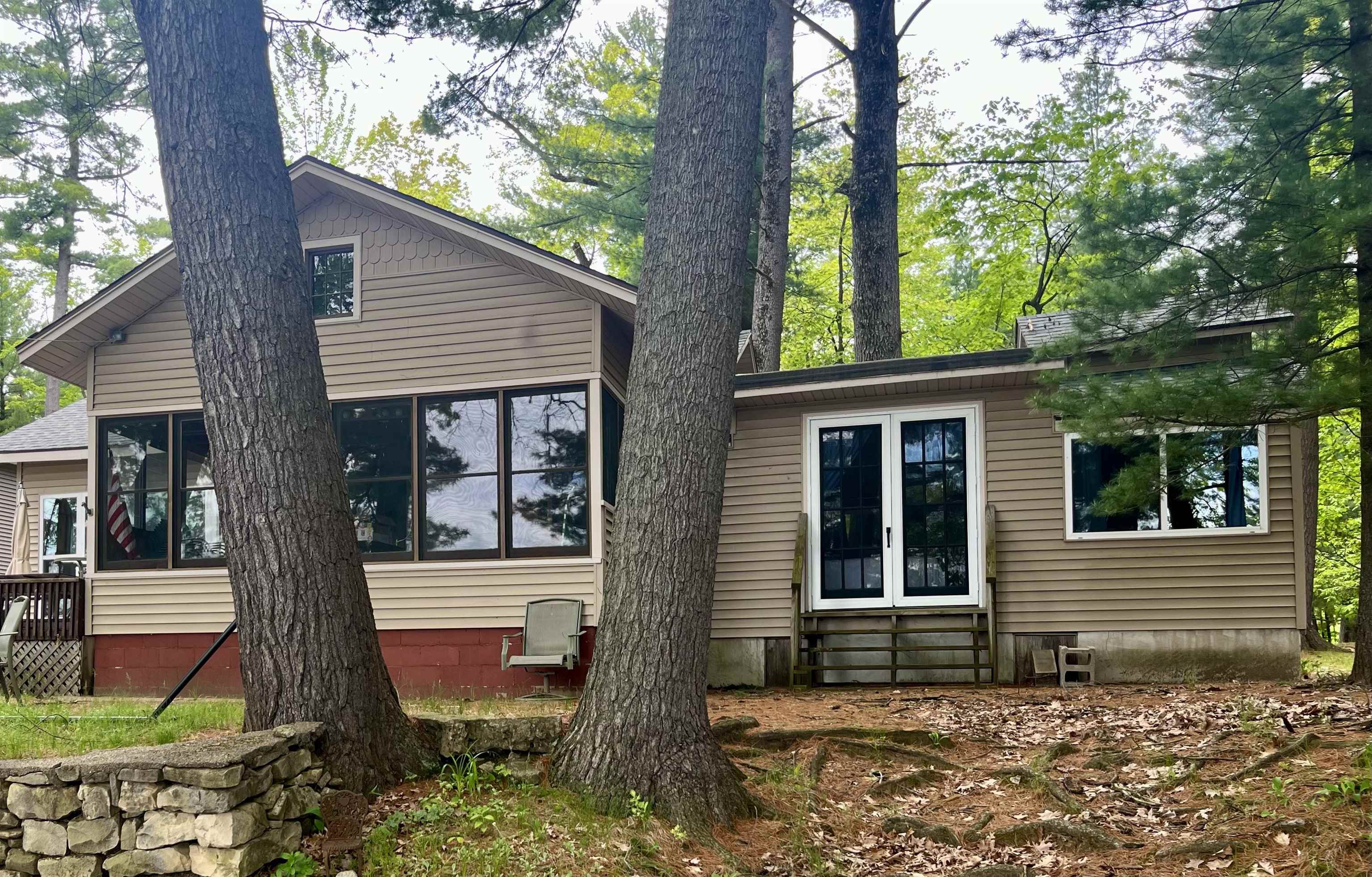 E1747 Pine Ridge Lane Waupaca, WI 54981 - Photo 4 of 25