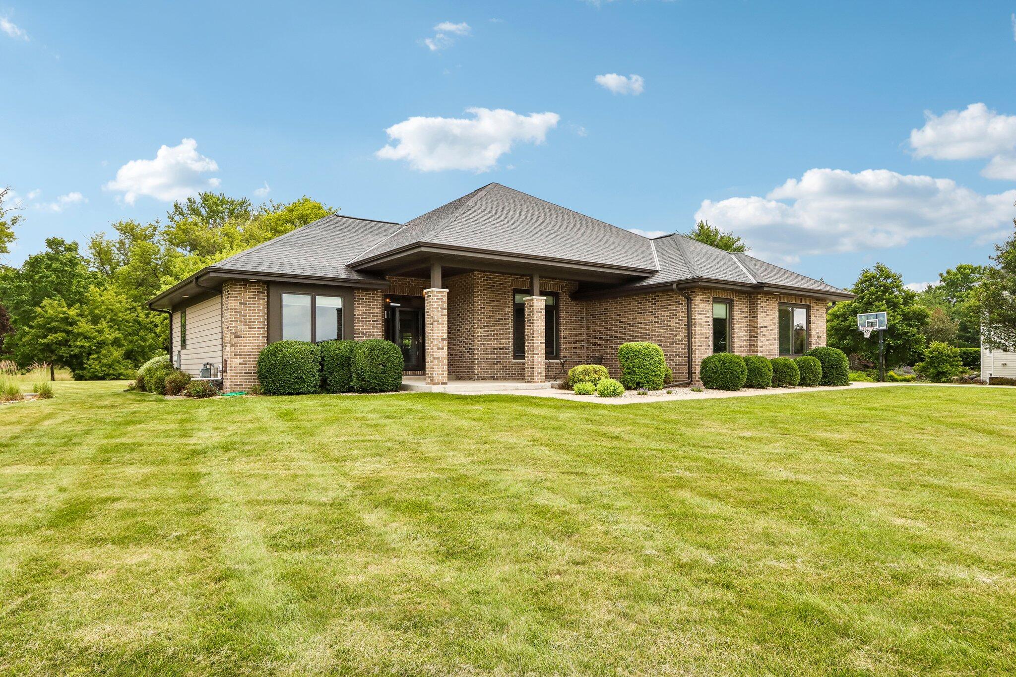 318 Cypress Point North Prairie, WI 53153 - Photo 72 of 78 6-web-or-mls-Cypress Point-S0107-006