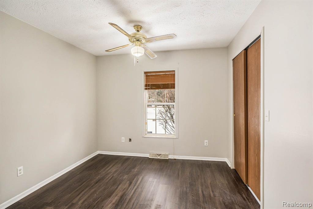 7273 Neff Road Mount Morris, MI 48458 - Photo 11 of 19