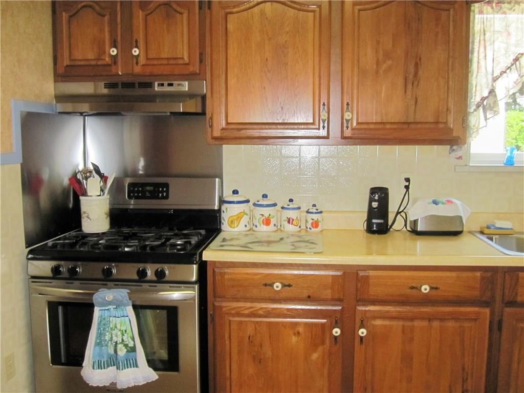 617 Walnut Street Irwin, PA 15642 - Photo 6 of 21 Gallery Image 6