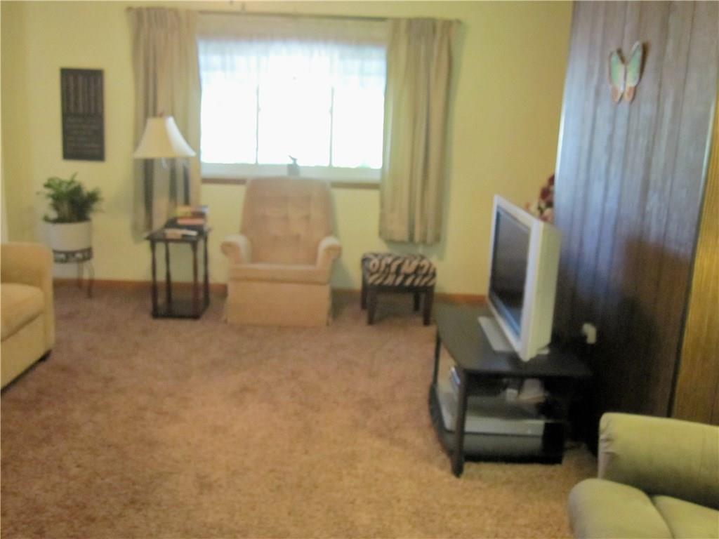 617 Walnut Street Irwin, PA 15642 - Photo 9 of 21 Gallery Image 9