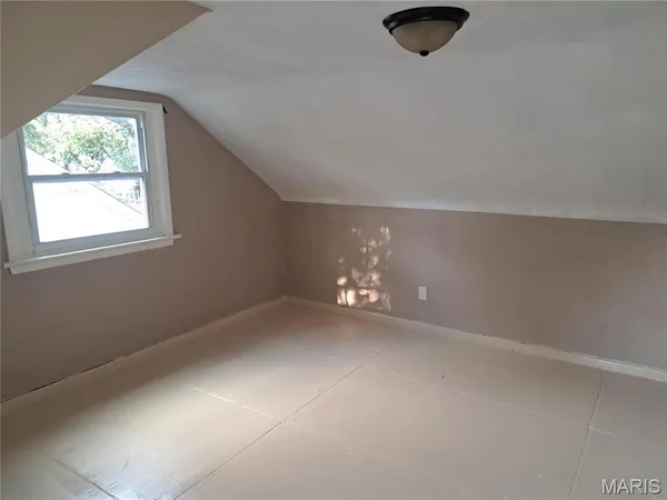 $1,600 | 6933 Berkridge Court, Hazelwood, MO 63042