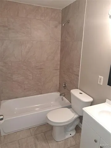 $1,600 | 6933 Berkridge Court, Hazelwood, MO 63042