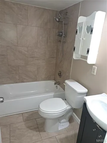 $1,600 | 6933 Berkridge Court, Hazelwood, MO 63042