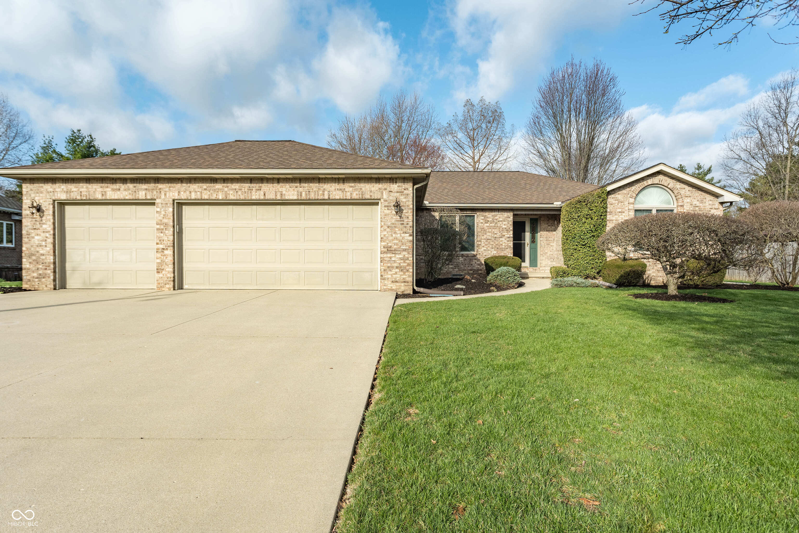 905 South Birmingham Road Yorktown, IN 47396 - Photo 3 of 42 Gallery Image 3