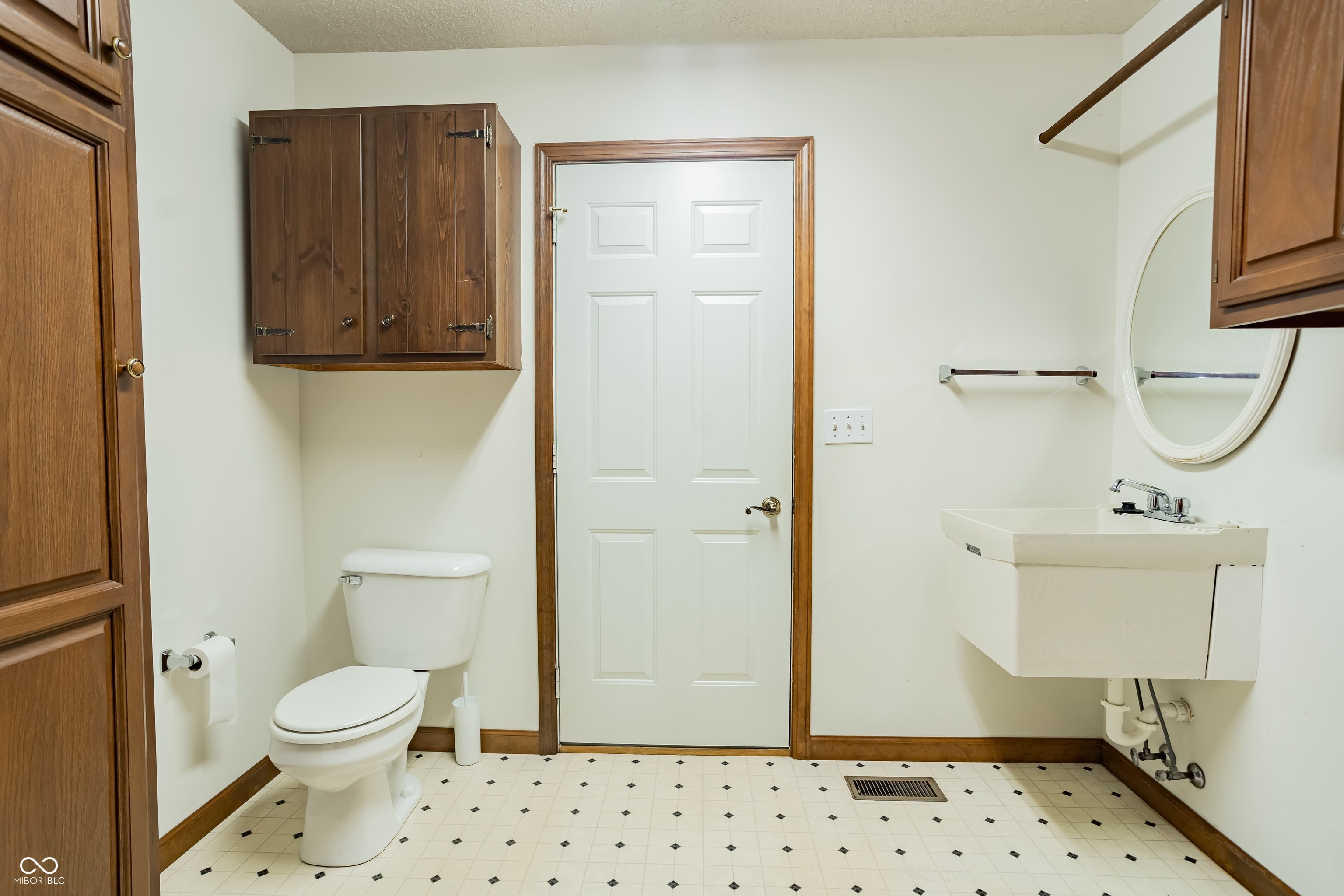905 South Birmingham Road Yorktown, IN 47396 - Photo 39 of 42 Gallery Image 39