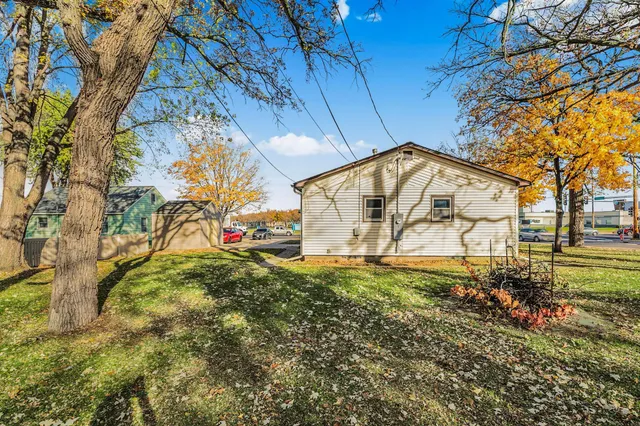 $214,900 | 253 10th Avenue North, Waite Park, MN 56387