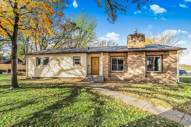 $214,900 | 253 10th Avenue North, Waite Park, MN 56387