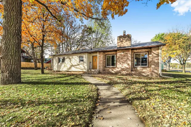 $214,900 | 253 10th Avenue North, Waite Park, MN 56387