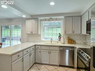 25847 Crow Road Eugene, OR 97402 - Photo 29 of 32 Gallery Image 29