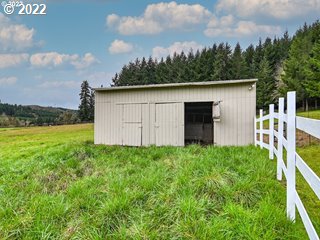 25847 Crow Road Eugene, OR 97402 - Photo 10 of 32 Gallery Image 10