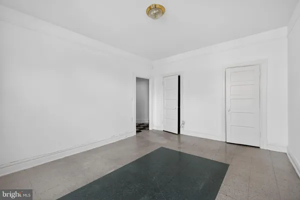 an empty room with closet