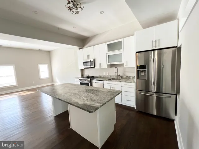 $4,250 | 1620 E Street Northeast, Unit 3, Washington, DC 20002