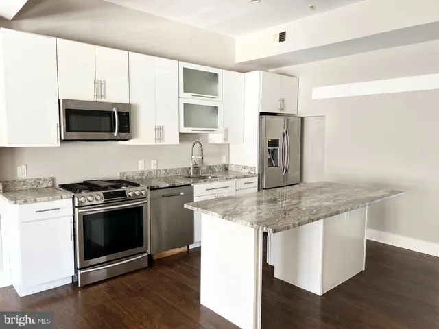 $4,250 | 1620 E Street Northeast, Unit 3, Washington, DC 20002