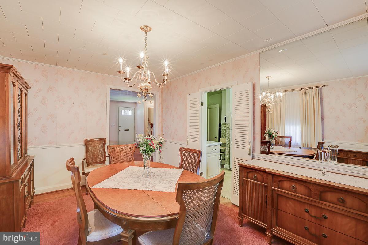 1549 Stonewood Road Baltimore, MD 21239 - Photo 12 of 29 Dining Room