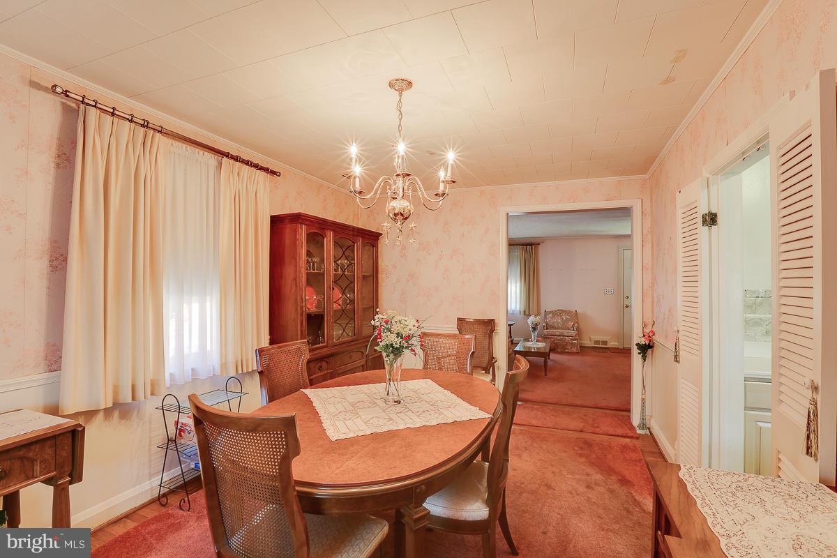 1549 Stonewood Road Baltimore, MD 21239 - Photo 13 of 29 Dining Room