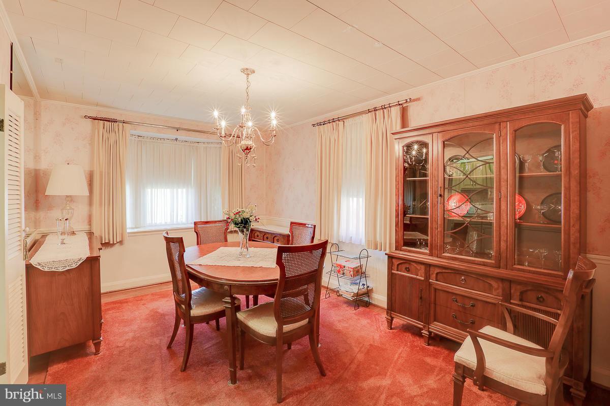 1549 Stonewood Road Baltimore, MD 21239 - Photo 10 of 29 Dining Room