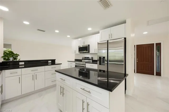 $925,000 | 2232 Longboat Drive, Naples, FL 34104