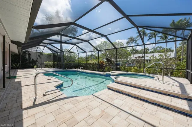 $925,000 | 2232 Longboat Drive, Naples, FL 34104