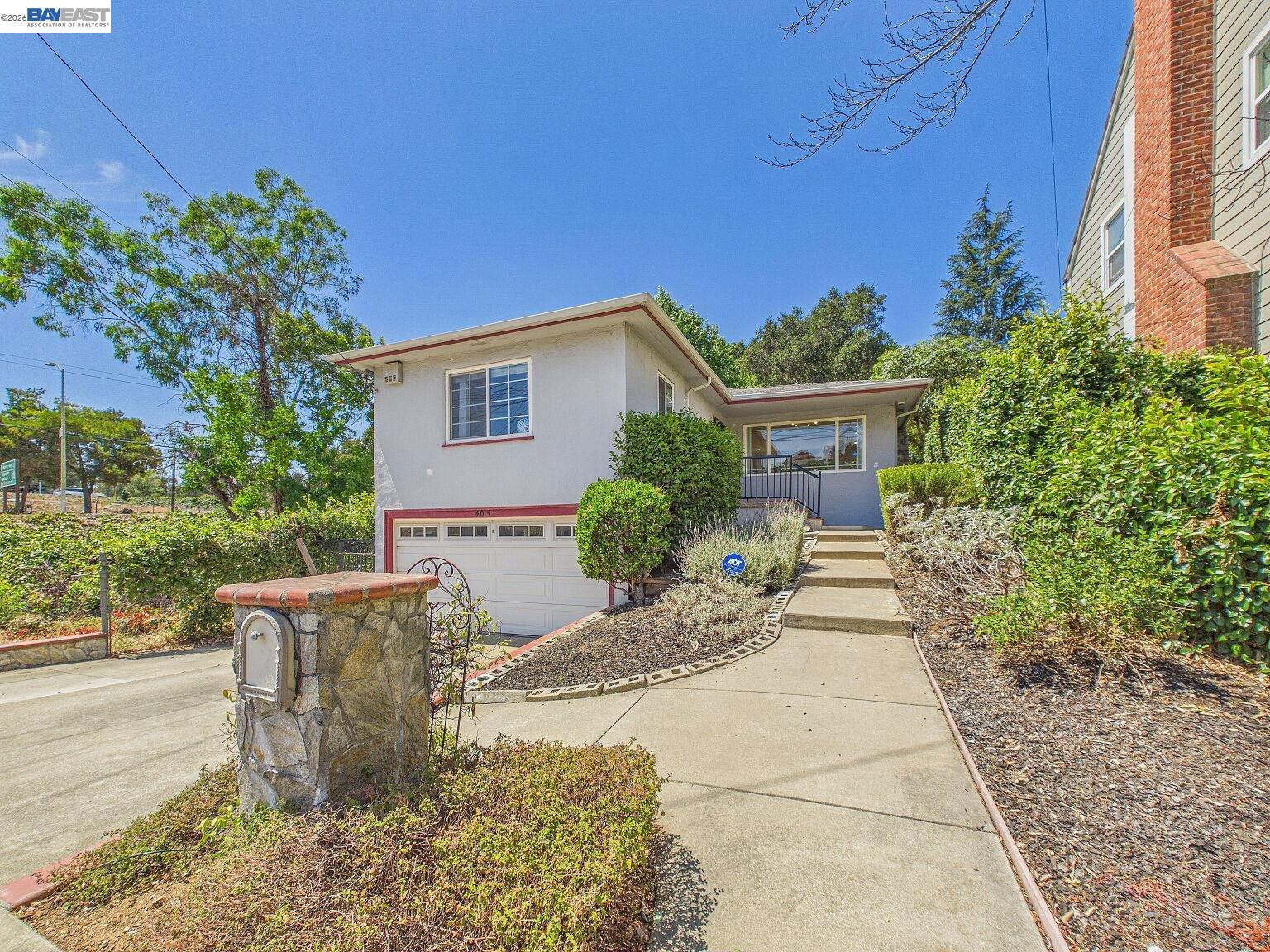 4015 Rusting Avenue Oakland, CA 94605 - Photo 2 of 88 Gallery Image 2