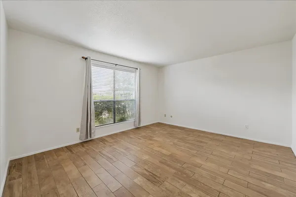 $107,500 | 14777 Wunderlich Drive, Unit 809, Houston, TX 77069