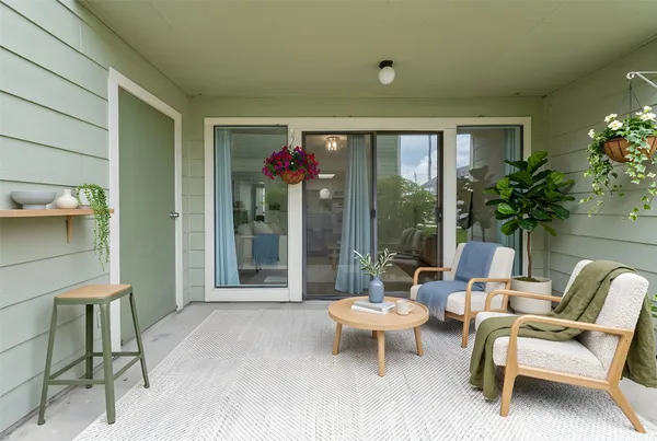 $107,500 | 14777 Wunderlich Drive, Unit 809, Houston, TX 77069