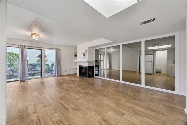 $107,500 | 14777 Wunderlich Drive, Unit 809, Houston, TX 77069