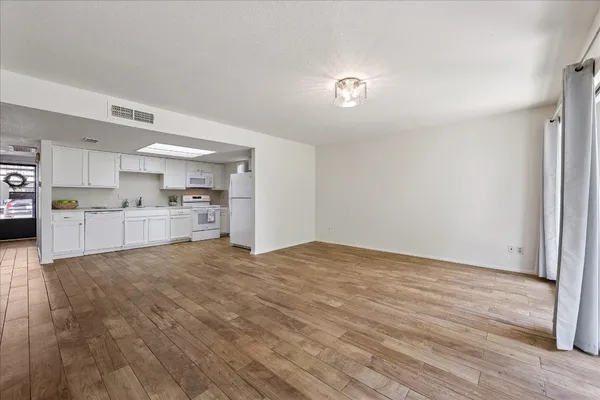 $107,500 | 14777 Wunderlich Drive, Unit 809, Houston, TX 77069