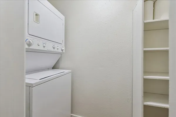 $107,500 | 14777 Wunderlich Drive, Unit 809, Houston, TX 77069