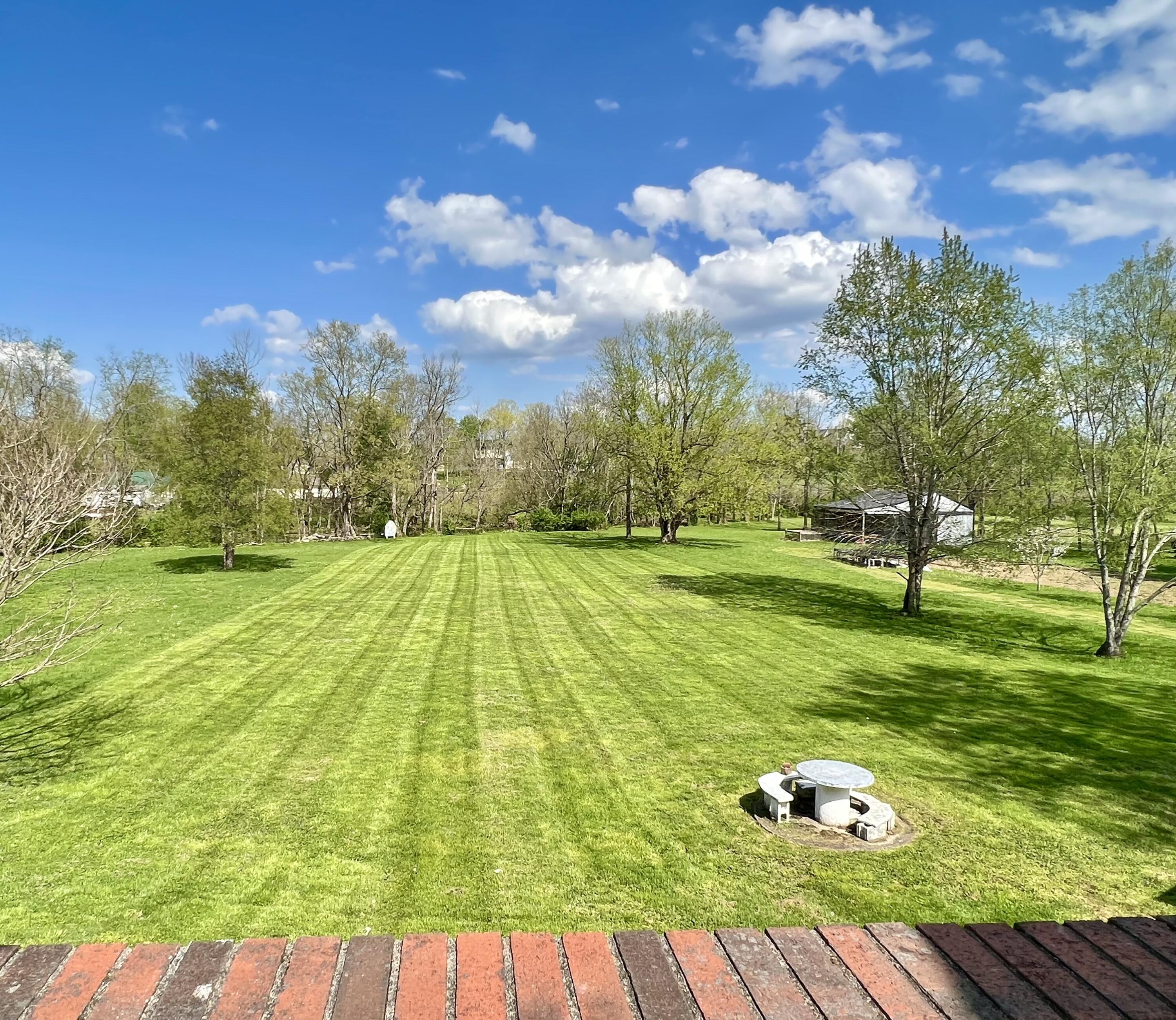 512 South Buell Street Perryville, KY 40468 - Photo 7 of 32 IMG_3408 8