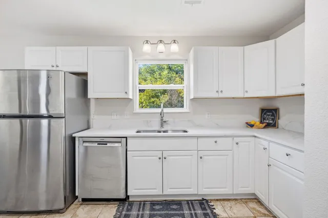 $370,000 | 5212 Medford Drive, Austin, TX 78723