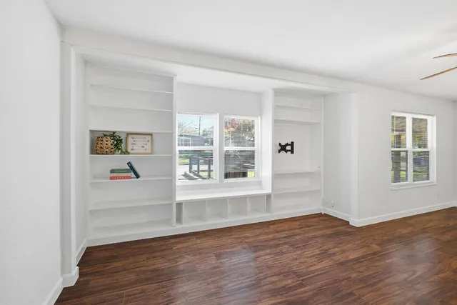 $370,000 | 5212 Medford Drive, Austin, TX 78723