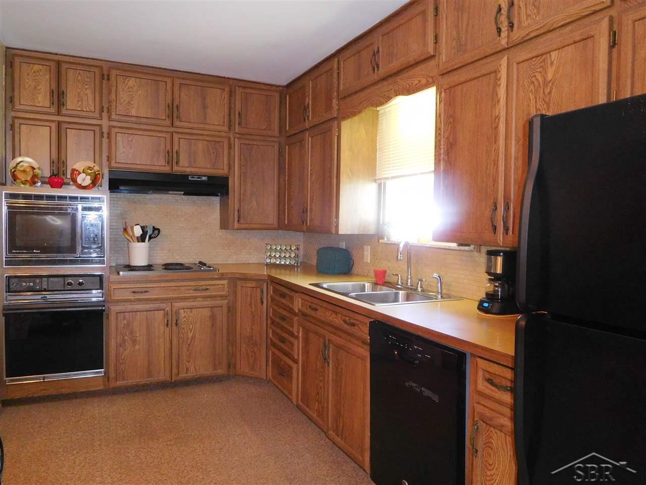 635 South Brennan Road Hemlock, MI 48626 - Photo 2 of 11 31291823-1.JPG