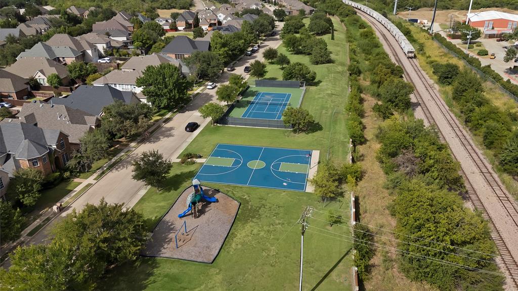 1014 Ricci Court Irving, TX 75062 - Photo 5 of 30 Drone / aerial view