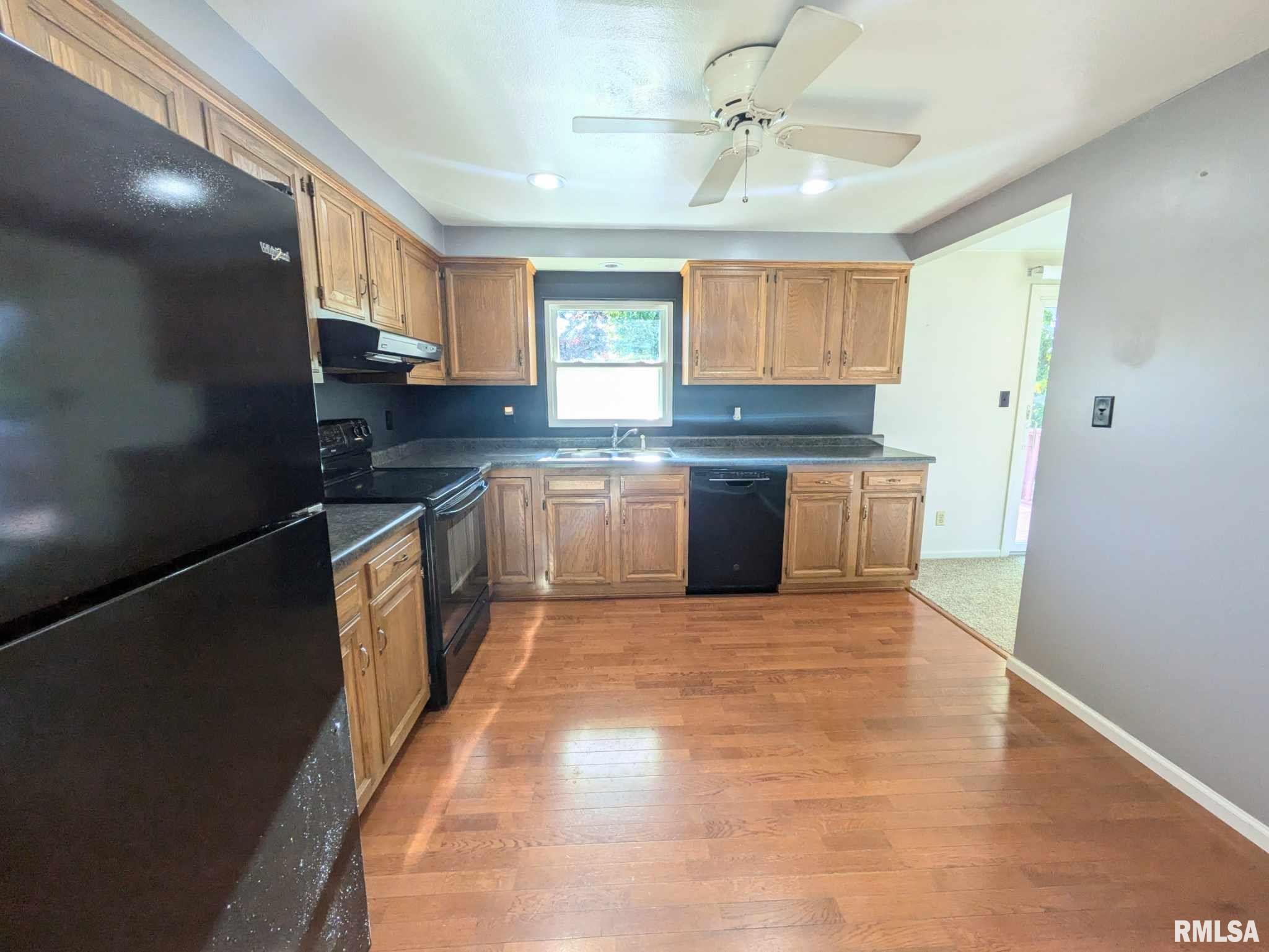 1412 Highview Road East Peoria, IL 61611 - Photo 13 of 31 Gallery Image 13