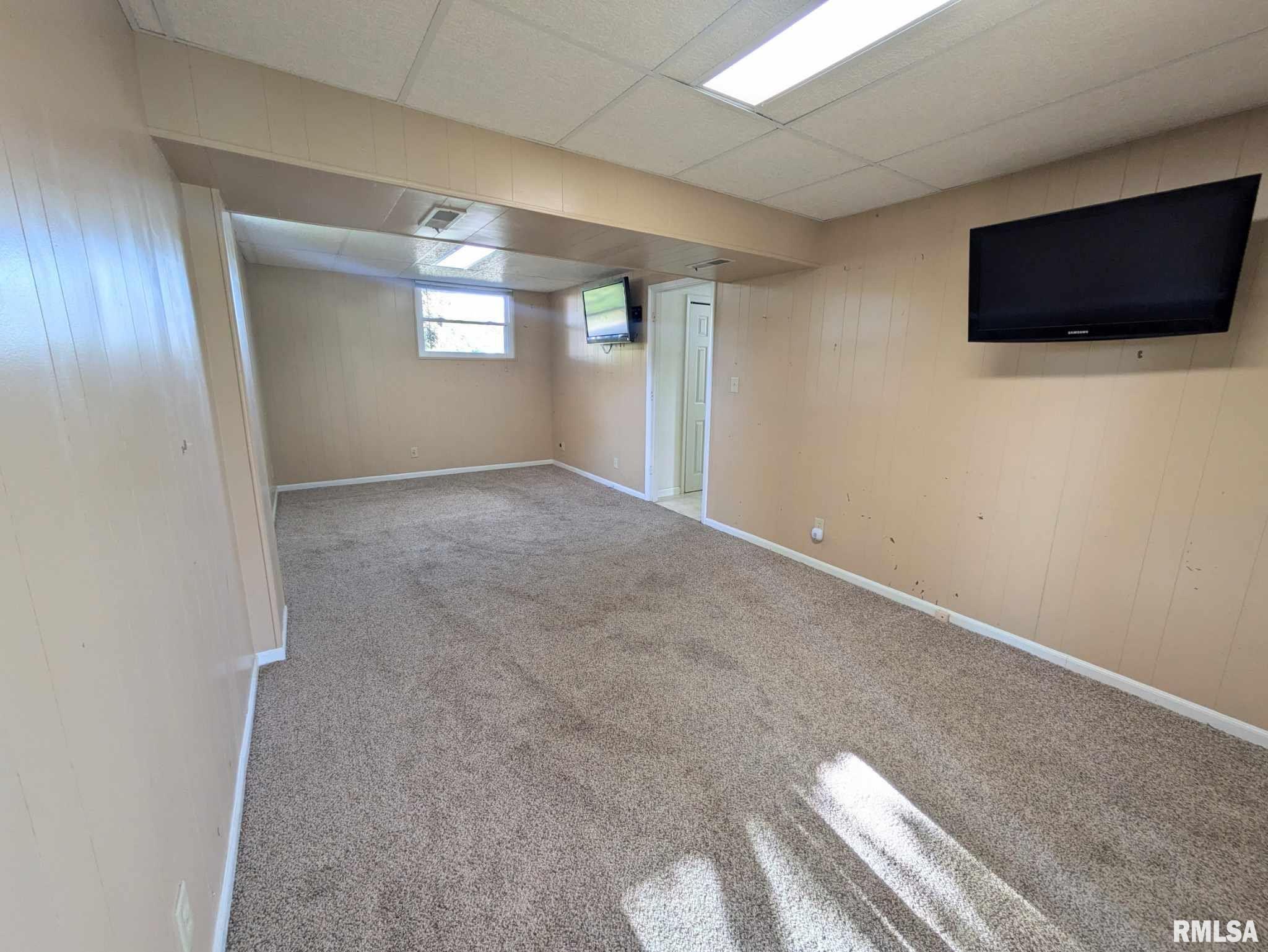1412 Highview Road East Peoria, IL 61611 - Photo 24 of 31 Gallery Image 24
