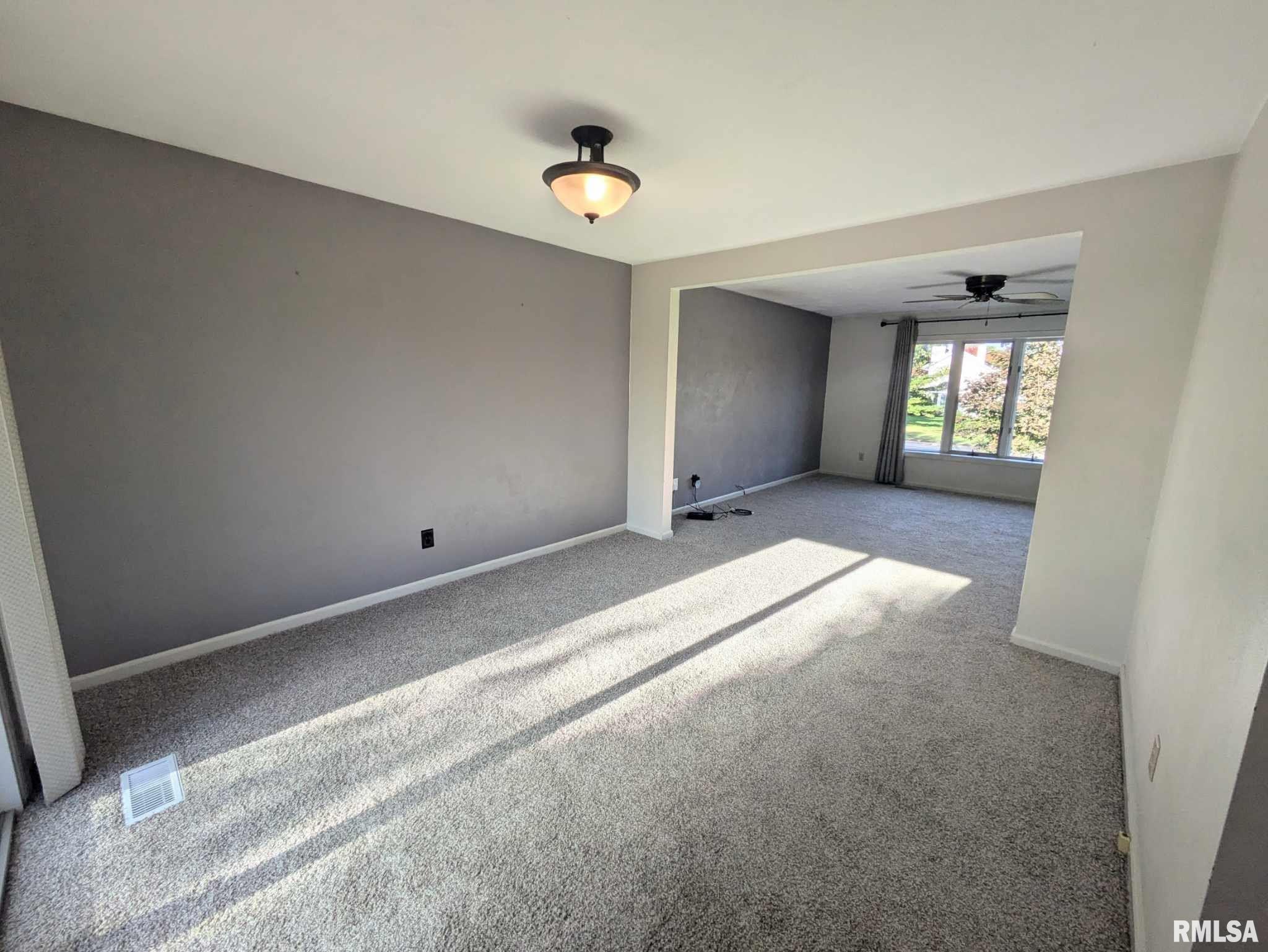 1412 Highview Road East Peoria, IL 61611 - Photo 10 of 31 Gallery Image 10