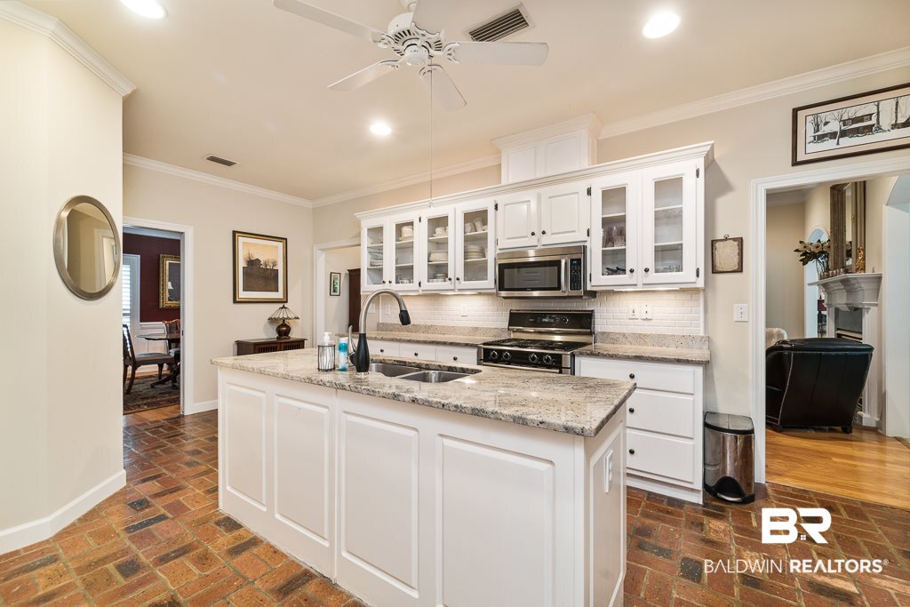 2009 Stonebrook Drive East Mobile, AL 36695 - Photo 15 of 34