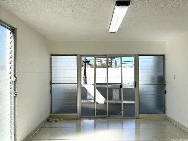 $1,575 | 1641 Nuuanu Avenue, Unit 26, Honolulu, HI 96817