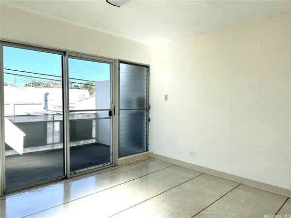 $1,575 | 1641 Nuuanu Avenue, Unit 26, Honolulu, HI 96817