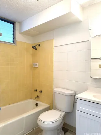 $1,575 | 1641 Nuuanu Avenue, Unit 26, Honolulu, HI 96817