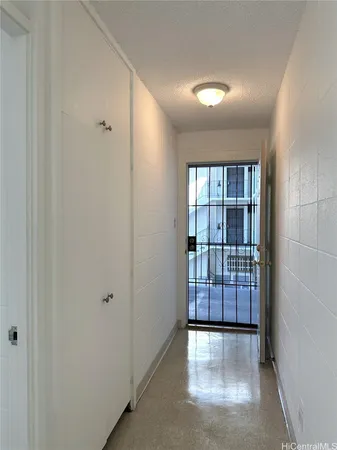 $1,575 | 1641 Nuuanu Avenue, Unit 26, Honolulu, HI 96817