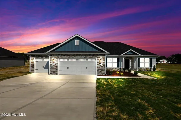 $367,750 | 102 Brighton Street, La Grange, NC 28551
